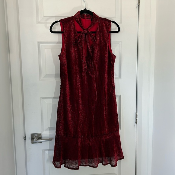 KARL LAGERFELD - Pindot Velvet tie-neck mini dress size 6 red and black - Picture 1 of 10